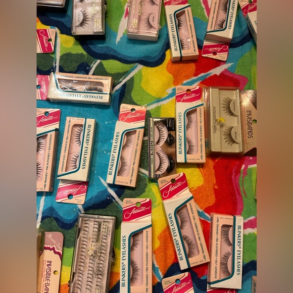 Eyelashes - Picture 3 of 3